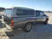 1995 Nissan Frontier XE z VIN 1N6HD16S6SC450675, wystawiony jako Copart lot #88047365 z przebiegiem 193 820 mil mil oraz Czysty tytuł • Clean title. Historia ofert i sprzedaży dostępna na DreamBid. Obrazek 3.