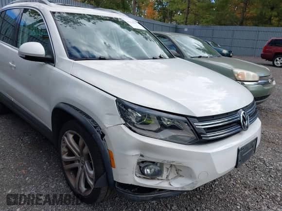 2013 Volkswagen Tiguan S с VIN WVGBV3AX2DW605370, выставлен на аукционе IAAI как лот 43424001 с пробегом 127 928 миль миль и . История ставок и продаж доступна на DreamBid. Изображение 6.
