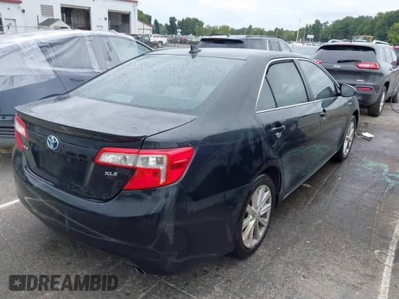 2013 Toyota Camry LE z VIN 4T1BD1FK5DU071300, wystawiony jako IAAI lot #43333370 z przebiegiem 175 536 mil mil oraz . Historia ofert i sprzedaży dostępna na DreamBid. Obrazek 4.
