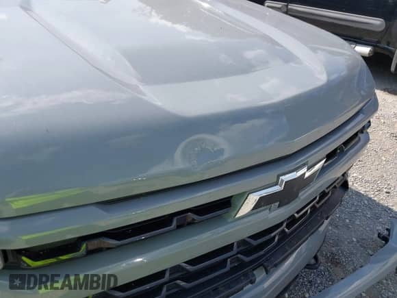 2024 Chevrolet Silverado 1500 RST with VIN 2GCUDEED2R1240604, listed as a IAAI auction lot 43225776 with 19,096 mi miles and . Bid and sale history available at DreamBid. Image 19.