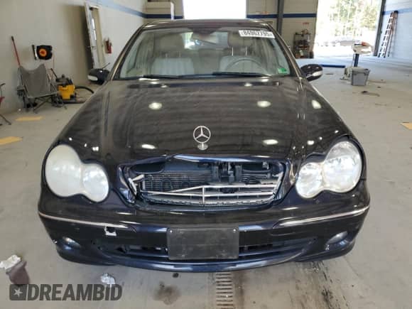 2006 Mercedes-Benz C 280 Luxury with VIN WDBRF92H56F752679, listed as a Copart auction lot 84962795 with 174,441 mi miles and Salvage title. Bid and sale history available at DreamBid. Image 5.