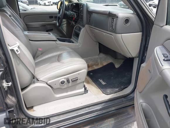 2004 Chevrolet Suburban LT с VIN 1GNFK16Z24J178757, выставлен на аукционе IAAI как лот 42457507 с пробегом 269 635 миль миль и . История ставок и продаж доступна на DreamBid. Изображение 5.
