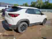 2023 Chevrolet TrailBlazer ACTIV z VIN KL79MVSL2PB070644, wystawiony jako Copart lot #63448405 z przebiegiem 35 791 mil mil oraz Szkoda całkowita • Salvage title. Historia ofert i sprzedaży dostępna na DreamBid. Obrazek 3.