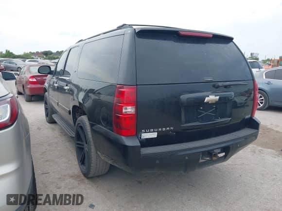 2008 Chevrolet Suburban 3LT с VIN 3GNFC160X8G301260, выставлен на аукционе IAAI как лот 42083964 с пробегом 255 236 миль миль и . История ставок и продаж доступна на DreamBid. Изображение 3.
