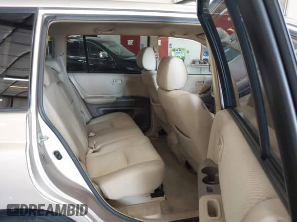 2004 Toyota Highlander with VIN JTEDP21A540011660, listed as a IAAI auction lot 42772109 with 148,191 mi miles and . Bid and sale history available at DreamBid. Image 8.