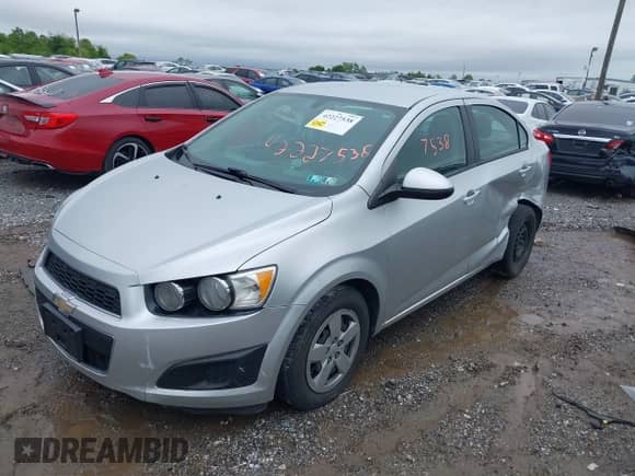 2014 Chevrolet Sonic LS с VIN 1G1JA5SG0E4179352, выставлен на аукционе IAAI как лот 42227538 с пробегом 75 856 миль миль и . История ставок и продаж доступна на DreamBid. Изображение 17.