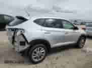 2018 Hyundai Tucson SE с VIN KM8J2CA4XJU777258, выставлен на аукционе Copart как лот 80304205 с пробегом 127 133 миль миль и Списание • Salvage title. История ставок и продаж доступна на DreamBid. Изображение 3.