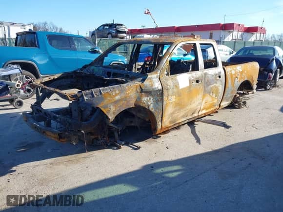 2013 Ram 1500 Tradesman z VIN 1C6RR7FT1DS645720, wystawiony jako IAAI lot #41093115 z przebiegiem Nie podano mil oraz . Historia ofert i sprzedaży dostępna na DreamBid. Obrazek 2.