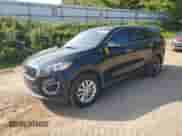 2017 Kia Sorento LX z VIN 5XYPG4A30HG190558, wystawiony jako Copart lot #70914445 z przebiegiem 131 177 mil mil oraz Czysty tytuł • Clean title. Historia ofert i sprzedaży dostępna na DreamBid. Obrazek 1.