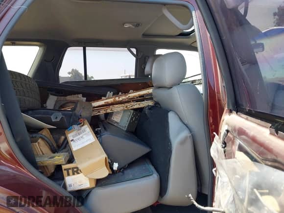 1997 Nissan Pathfinder XE with VIN JN8AR05Y8VW126771, listed as a IAAI auction lot 42707440 with Not provided miles and . Bid and sale history available at DreamBid. Image 8.