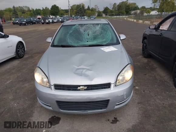 2009 Chevrolet Impala LT z VIN 2G1WT57K991319493, wystawiony jako IAAI lot #43395837 z przebiegiem 226 417 mil mil oraz . Historia ofert i sprzedaży dostępna na DreamBid. Obrazek 12.