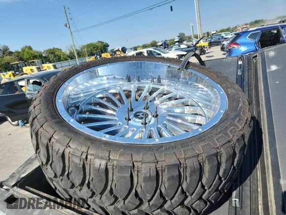 2011 Ram 1500 Big Horn with VIN 1D7RV1GTXBS690609, listed as a Copart auction lot 80207565 with 265,232 mi miles and Salvage title. Bid and sale history available at DreamBid. Image 12.