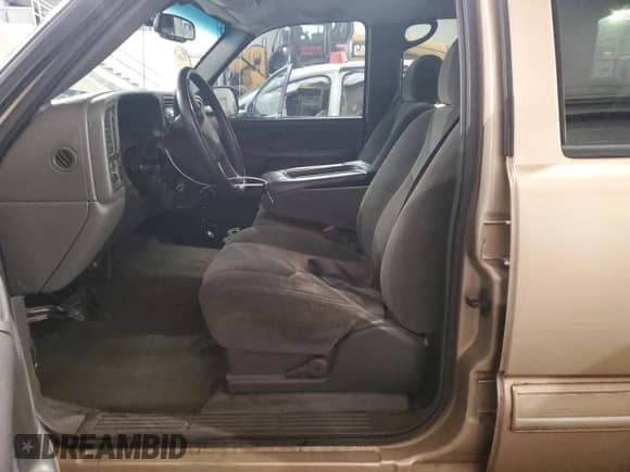 2004 Chevrolet Silverado 2500 LT с VIN 1GCGK23U24F114409, выставлен на аукционе Copart как лот 85416584 с пробегом 134 978 миль миль и Списание • Salvage title. История ставок и продаж доступна на DreamBid. Изображение 7.