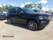 2025 Jeep Grand Cherokee Limited with VIN 1C4RJHBGXSC330114, listed as a Copart auction lot 71661225 with 15 mi miles and Salvage title. Bid and sale history available at DreamBid. Image 4.