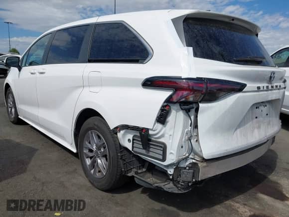 2023 Toyota Sienna LE с VIN 5TDKRKEC7PS154399, выставлен на аукционе IAAI как лот 43433021 с пробегом 51 777 миль миль и . История ставок и продаж доступна на DreamBid. Изображение 3.