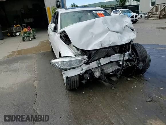 2018 BMW 3 Series 330i xDrive с VIN WBA8D9G5XJNU72818, выставлен на аукционе Copart как лот 70401215 с пробегом Не указан миль и Списание • Salvage title. История ставок и продаж доступна на DreamBid. Изображение 14.