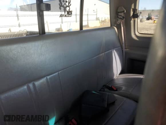 1998 Ford F-150 XL z VIN 1FTDX18W5WNA01779, wystawiony jako Copart lot #86859434 z przebiegiem 293 706 mil mil oraz Szkoda całkowita • Salvage title. Historia ofert i sprzedaży dostępna na DreamBid. Obrazek 10.