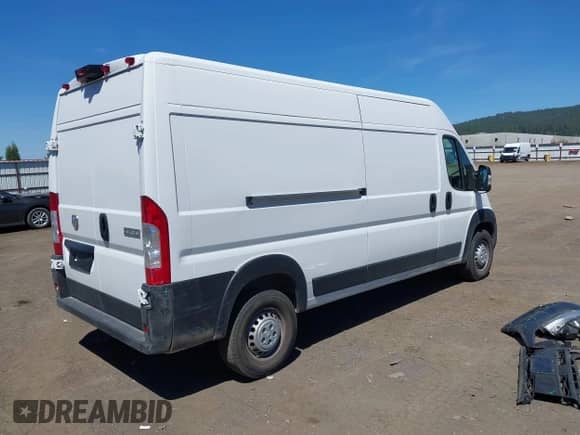 2025 Ram ProMaster Cargo Tradesman с VIN 3C6LRVDG9SE506516, выставлен на аукционе IAAI как лот 42246677 с пробегом 7 922 миль миль и . История ставок и продаж доступна на DreamBid. Изображение 4.