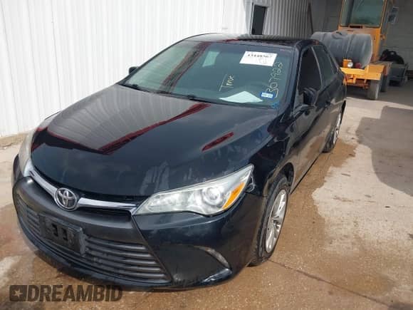 2017 Toyota Camry XSE with VIN 4T1BF1FK4HU307922, listed as a IAAI auction lot 43448567 with 194,931 mi miles and . Bid and sale history available at DreamBid. Image 2.