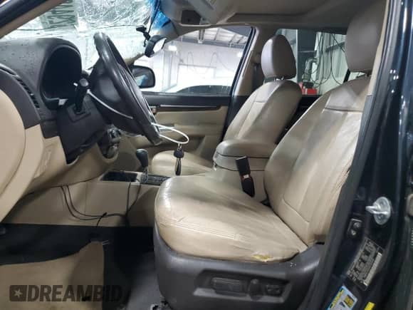 2010 Hyundai Santa Fe Limited с VIN 5NMSK4AG0AH342099, выставлен на аукционе Copart как лот 62944265 с пробегом 159 816 миль миль и Списание • Salvage title. История ставок и продаж доступна на DreamBid. Изображение 7.