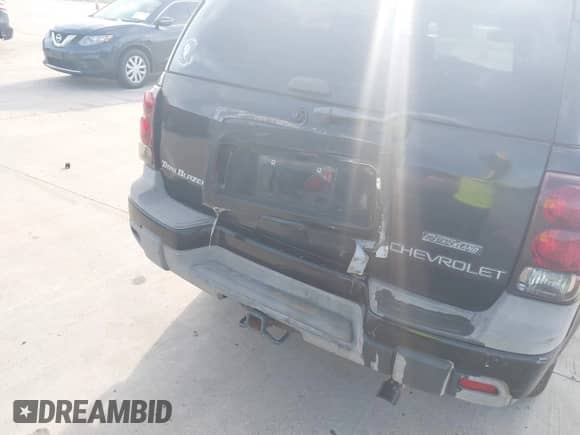 2003 Chevrolet TrailBlazer LS with VIN 1GNDS13S032283515, listed as a IAAI auction lot 42770665 with 193,849 mi miles and . Bid and sale history available at DreamBid. Image 6.