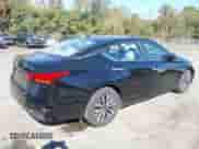 2024 Nissan Altima SV z VIN 1N4BL4DV8RN372463, wystawiony jako IAAI lot #43543996 z przebiegiem 33 533 mil mil oraz . Historia ofert i sprzedaży dostępna na DreamBid. Obrazek 4.