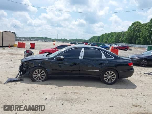 2007 Hyundai Azera SE z VIN KMHFC46F27A233768, wystawiony jako IAAI lot #42137357 z przebiegiem 224 092 mil mil oraz . Historia ofert i sprzedaży dostępna na DreamBid. Obrazek 14.