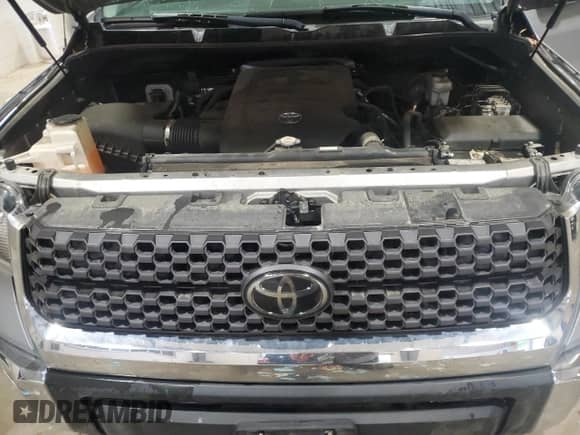 2019 Toyota Tundra SR с VIN 5TFUM5F1XKX081988, выставлен на аукционе Copart как лот 54347595 с пробегом 169 466 миль миль и Списание • Salvage title. История ставок и продаж доступна на DreamBid. Изображение 11.
