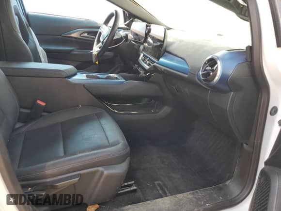 2024 Chevrolet Equinox EV LT z VIN 3GN7DLRP9RS279773, wystawiony jako Copart lot #71638445 z przebiegiem 17 333 mil mil oraz Szkoda całkowita • Salvage title. Historia ofert i sprzedaży dostępna na DreamBid. Obrazek 7.