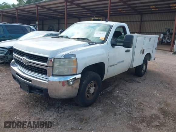 2009 Chevrolet Silverado 2500HD Work Truck with VIN 1GBHC44K89E102468, listed as a IAAI auction lot 42366583 with 147,725 mi miles and . Bid and sale history available at DreamBid. Image 2.