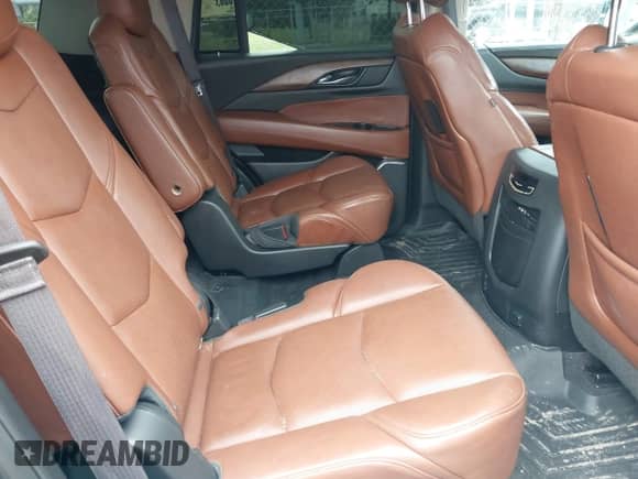 2015 Cadillac Escalade Premium с VIN 1GYS3NKJ7FR667178, выставлен на аукционе IAAI как лот 42558568 с пробегом 76 115 миль миль и . История ставок и продаж доступна на DreamBid. Изображение 8.