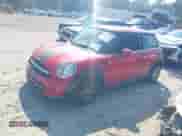 2012 MINI Hardtop z VIN WMWSU3C59CT542932, wystawiony jako IAAI lot #43251120 z przebiegiem 175 000 mil mil oraz . Historia ofert i sprzedaży dostępna na DreamBid. Obrazek 2.
