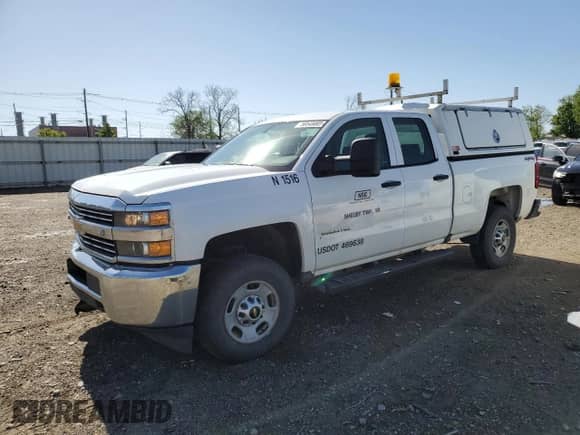 2016 Chevrolet Silverado 2500HD Work Truck z VIN 1GC2KUEG5GZ180579, wystawiony jako Copart lot #56545005 z przebiegiem 331 061 mil mil oraz Czysty tytuł • Clean title. Historia ofert i sprzedaży dostępna na DreamBid. Obrazek 1.