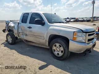 2011 Chevrolet Silverado 1500 LT z VIN 1GCRCSE09BZ387570, wystawiony jako Copart lot #84000075 z przebiegiem 187 057 mil mil oraz Szkoda całkowita • Salvage title. Historia ofert i sprzedaży dostępna na DreamBid. Obrazek 4.