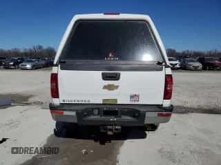 2011 Chevrolet Silverado 2500HD Work Truck с VIN 1GC2KVCG5BZ445972, выставлен на аукционе Copart как лот 84422445 с пробегом 354 912 миль миль и Чистый • Clean title. История ставок и продаж доступна на DreamBid. Изображение 6.