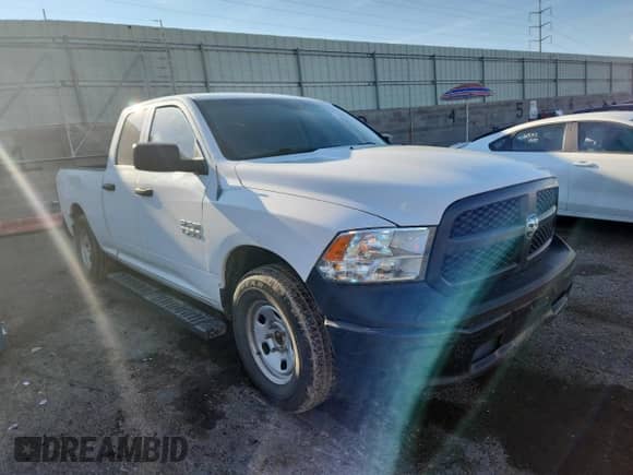 2013 Ram 1500 Tradesman z VIN 1C6RR6FP8DS683944, wystawiony jako Copart lot #71063915 z przebiegiem 164 229 mil mil oraz Szkoda całkowita • Salvage title. Historia ofert i sprzedaży dostępna na DreamBid. Obrazek 4.