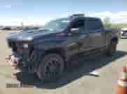 2024 Chevrolet Silverado 1500 Custom Trail Boss z VIN 3GCUDCE81RG113566, wystawiony jako Copart lot #54438685 z przebiegiem 28 275 mil mil oraz Szkoda całkowita • Salvage title. Historia ofert i sprzedaży dostępna na DreamBid. Obrazek 1.