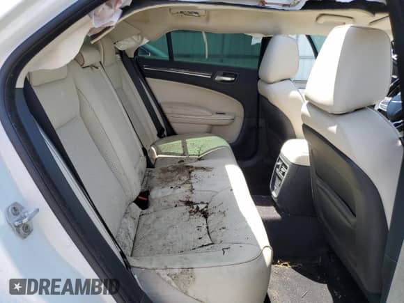 2018 Chrysler 300 Limited с VIN 2C3CCAKG6JH165704, выставлен на аукционе Copart как лот 84655914 с пробегом Не указан миль и Списание • Salvage title. История ставок и продаж доступна на DreamBid. Изображение 11.