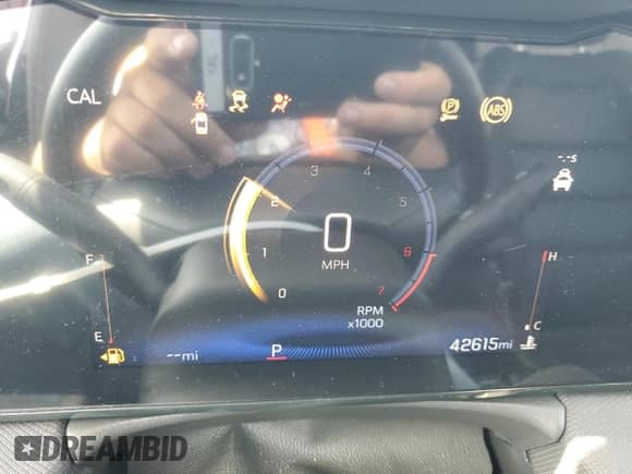 2024 Chevrolet TrailBlazer ACTIV z VIN KL79MVSL0RB097957, wystawiony jako Copart lot #60468855 z przebiegiem 42 615 mil mil oraz Szkoda całkowita • Salvage title. Historia ofert i sprzedaży dostępna na DreamBid. Obrazek 9.