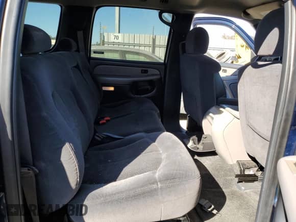 2002 Chevrolet Suburban Z71 z VIN 3GNFK16T32G202624, wystawiony jako Copart lot #78331974 z przebiegiem 179 729 mil mil oraz Czysty tytuł • Clean title. Historia ofert i sprzedaży dostępna na DreamBid. Obrazek 11.