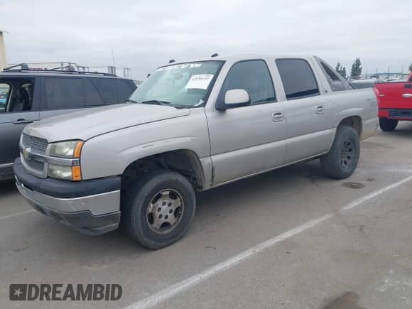 2005 Chevrolet Avalanche Z71 with VIN 3GNEK12Z05G192290, listed as a IAAI auction lot 43530152 with 300,847 mi miles and . Bid and sale history available at DreamBid. Image 2.