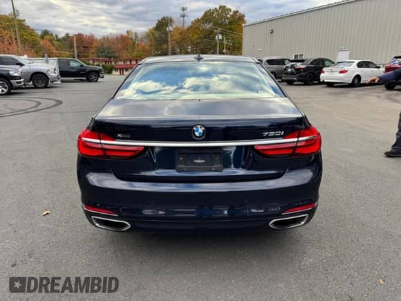 2016 BMW 7 Series 750i xDrive с VIN WBA7F2C51GG417271, выставлен на аукционе Copart как лот 90135155 с пробегом 92 844 миль миль и Чистый • Clean title. История ставок и продаж доступна на DreamBid. Изображение 5.