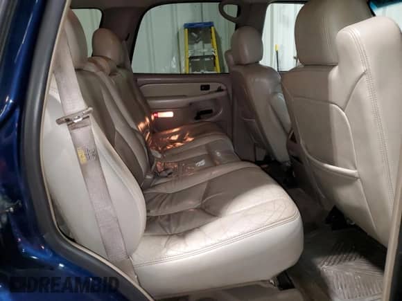 2003 Chevrolet Tahoe LT z VIN 1GNEK13Z33J204958, wystawiony jako Copart lot #86888695 z przebiegiem 136 986 mil mil oraz Szkoda całkowita • Salvage title. Historia ofert i sprzedaży dostępna na DreamBid. Obrazek 11.