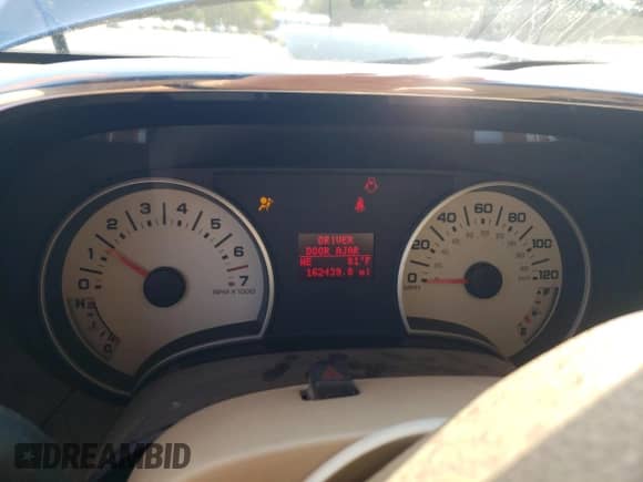 2010 Ford Explorer Eddie Bauer с VIN 1FMEU7EE1AUA79580, выставлен на аукционе Copart как лот 67820415 с пробегом 162 439 миль миль и Списание • Salvage title. История ставок и продаж доступна на DreamBid. Изображение 9.