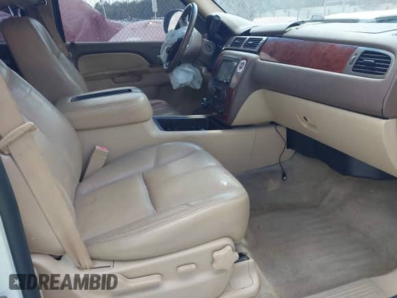 2010 Chevrolet Tahoe LT с VIN 1GNUKBE04AR124728, выставлен на аукционе IAAI как лот 43237181 с пробегом 148 937 миль миль и . История ставок и продаж доступна на DreamBid. Изображение 5.
