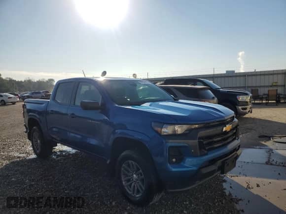 2023 Chevrolet Colorado 4WD LT with VIN 1GCPTCEK4P1201373, listed as a Copart auction lot 70734105 with 15,857 mi miles and Clean title. Bid and sale history available at DreamBid. Image 4.