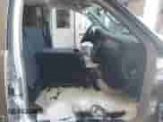 2010 Chevrolet Suburban LS с VIN 1GNUKHE30AR158386, выставлен на аукционе IAAI как лот 41569782 с пробегом Не указан миль и . История ставок и продаж доступна на DreamBid. Изображение 5.