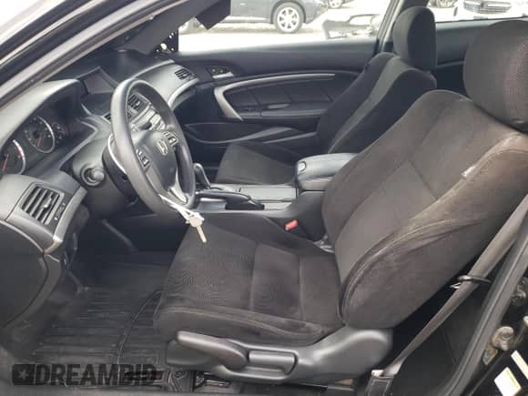 2009 Honda Accord EX с VIN 1HGCS12719A024887, выставлен на аукционе Copart как лот 85905575 с пробегом 173 173 миль миль и Списание • Salvage title. История ставок и продаж доступна на DreamBid. Изображение 7.