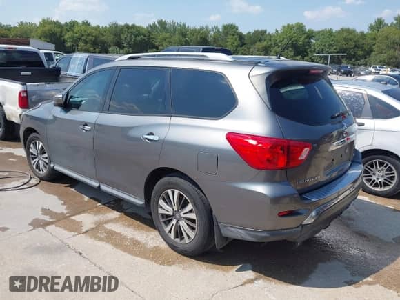 2017 Nissan Pathfinder S with VIN 5N1DR2MN8HC658910, listed as a IAAI auction lot 43145012 with 127,586 mi miles and . Bid and sale history available at DreamBid. Image 3.