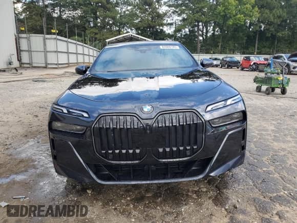 2024 BMW 7 Series 740i с VIN WBA23EH08RCS88151, выставлен на аукционе Copart как лот 83988185 с пробегом 4 435 миль миль и Списание • Salvage title. История ставок и продаж доступна на DreamBid. Изображение 5.